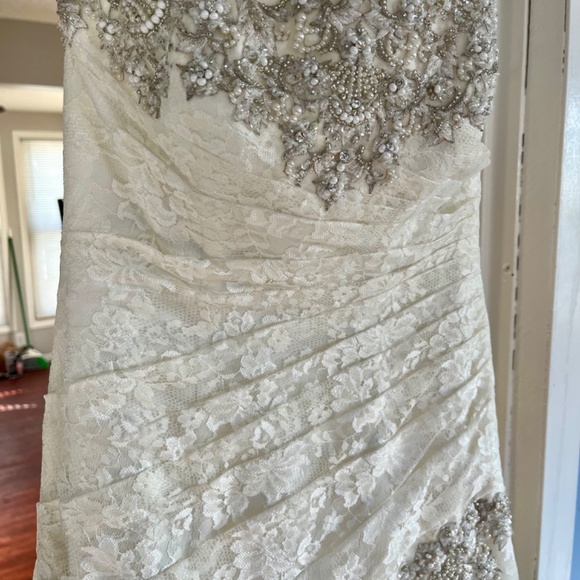 Wedding Dress - Picture 5 of 15